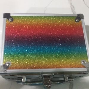 A makeup case